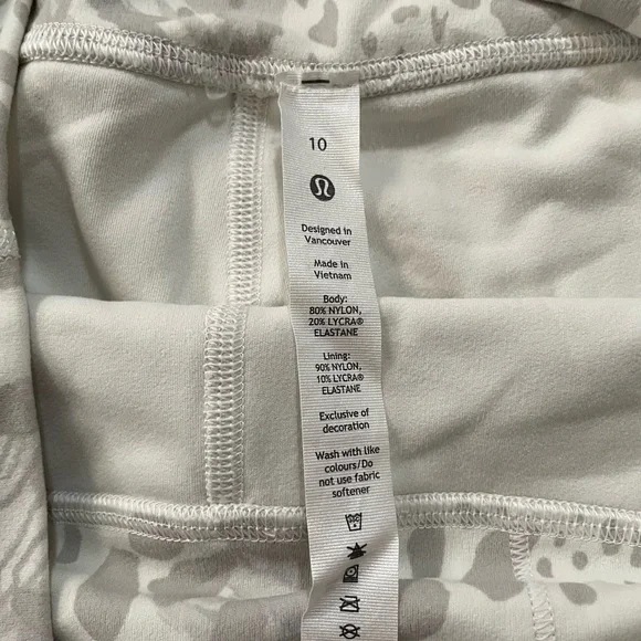 Lululemon Align High-Rise Crop 17” Cheetah Camo Antique White Leggings Size 10 - Picture 3 of 6